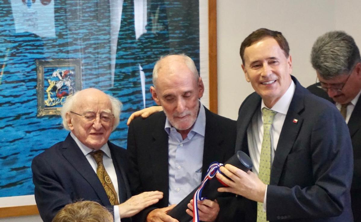 President Higgins and Ambassador Hernández with Brendan.